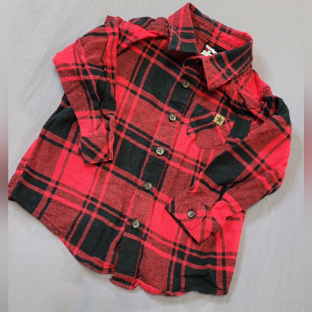 ✨️3/$25✨️ Toddler Red and Black Plaid Button Down Shirt